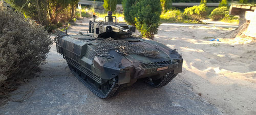 Malzburg Special Edition *Schützenpanzer Puma* ~RC Tank ~ 1/16 ~ mit Elmod (pre-order)